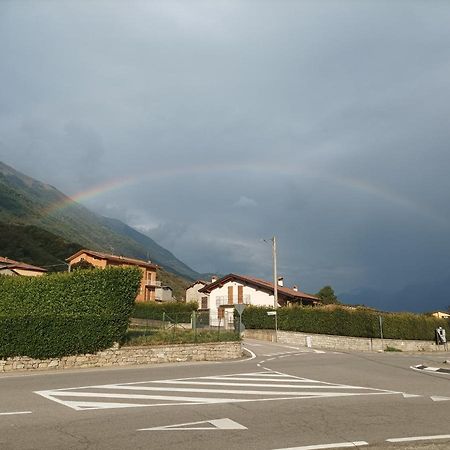 Lake And Mountains Valtellina Dubino Luaran gambar