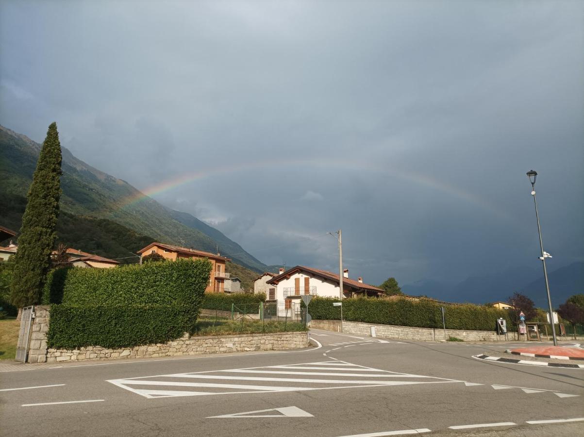 Lake And Mountains Valtellina Dubino Luaran gambar